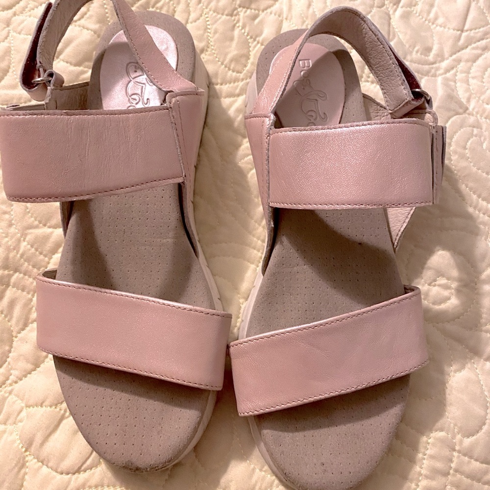 Bos. & Co.  Payge Sandle size 8-81/2 LEATHER